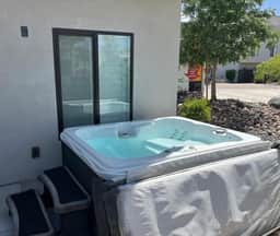 Spacious 5BR Resort Waterpark Access Sleeps 16 - Holiday Home - Image 2