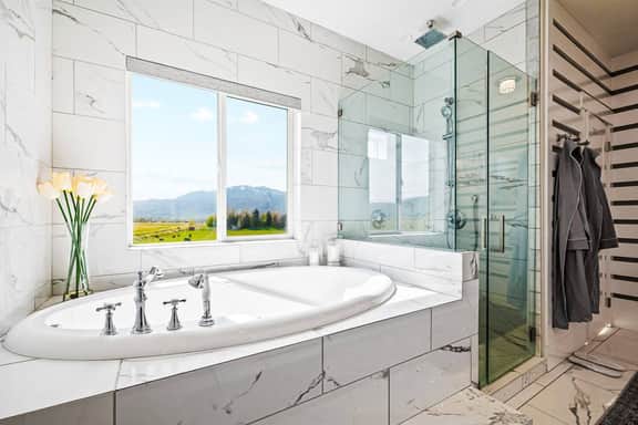 Heber Homestead: Pool, Hot Tub, Indoor Sport Court - Holiday Home - Image 5